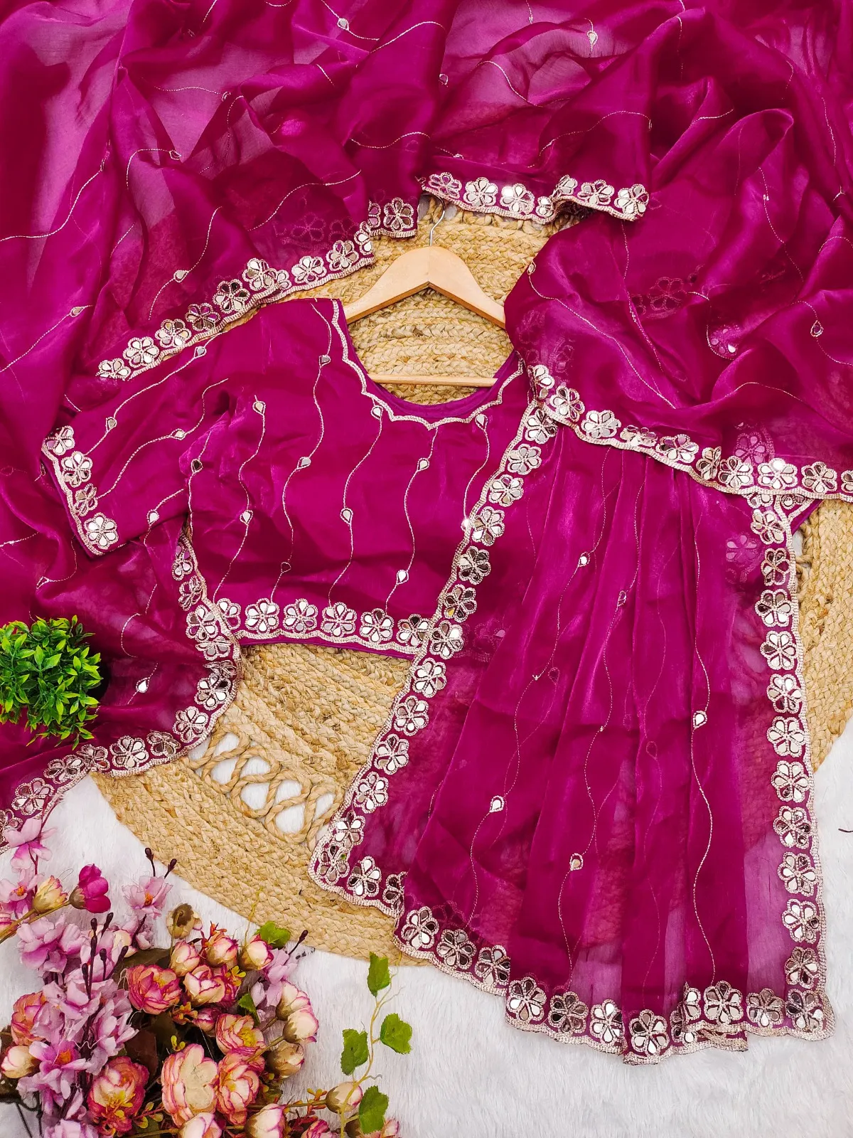 Party wear saree - Image 17 in Surat